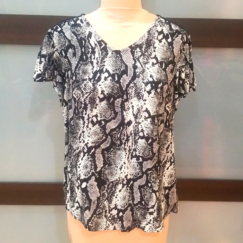 Flutter Sleeve Top